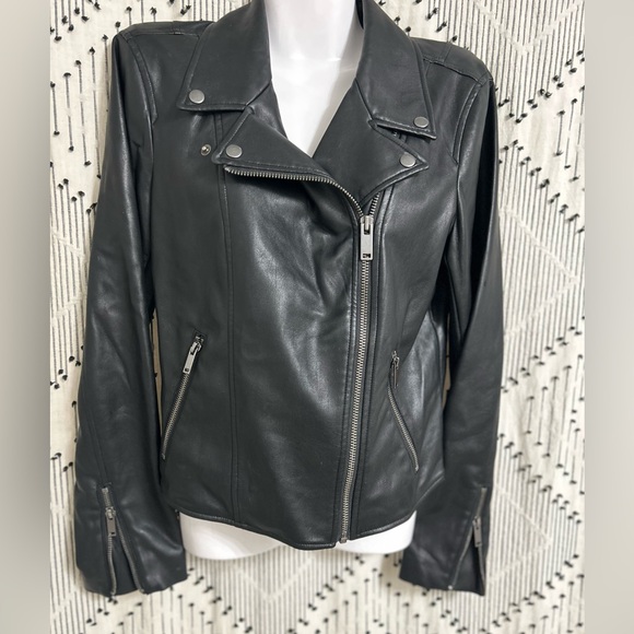 Gap: Vegan Leather Moto Jacket - Picture 4 of 8